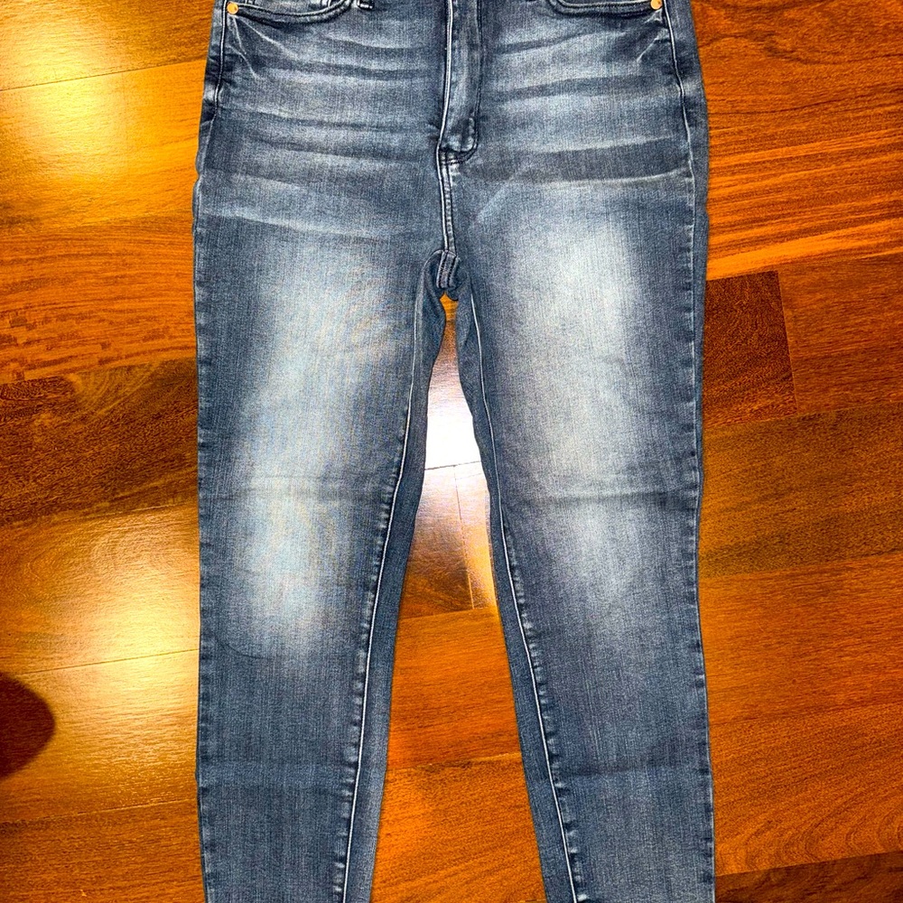 ❤️TUMMY CONTROL JUDY BLUE JEANS